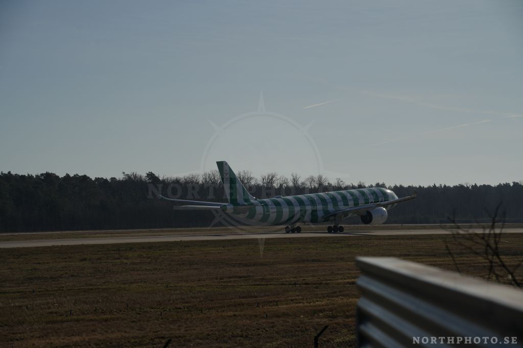 - Airbus, A330-941, 2040, D-ANRK, FRA, CondorAirbus, A330-941, 2040, D-ANRK, FRA, Condor Airbus  A330-941  2040  D-ANRK  FRA  Condor 