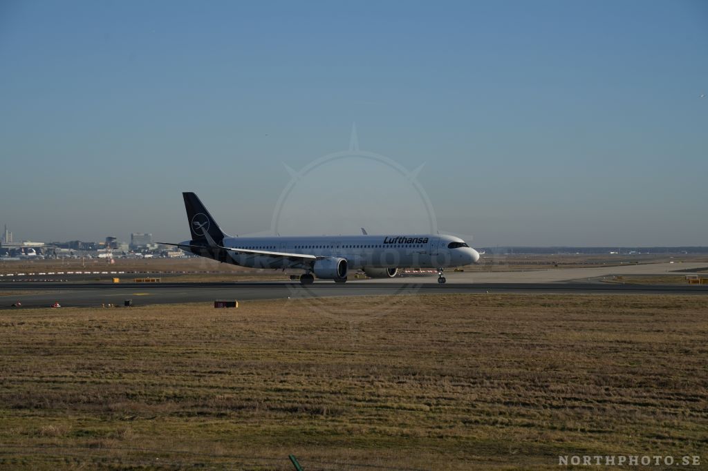 - Airbus, A321-271NX, 10583, D-AIEK, FRA, LufthansaAirbus, A321-271NX, 10583, D-AIEK, FRA, Lufthansa  A321-271NX  10583  D-AIEK  FRA  Lufthansa Airbus 