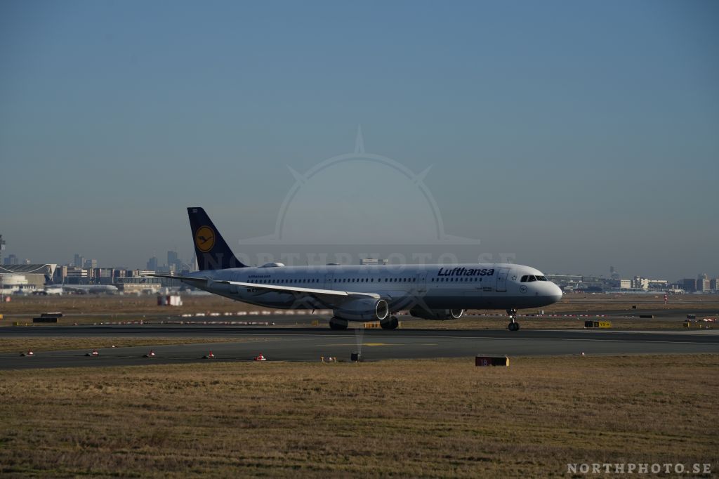 - Airbus,  A321-231, 01188, D-AISD, FRA, LufthansaAirbus,  A321-231, 01188, D-AISD, FRA, Lufthansa  01188  D-AISD  FRA  Lufthansa Airbus   A321-231 